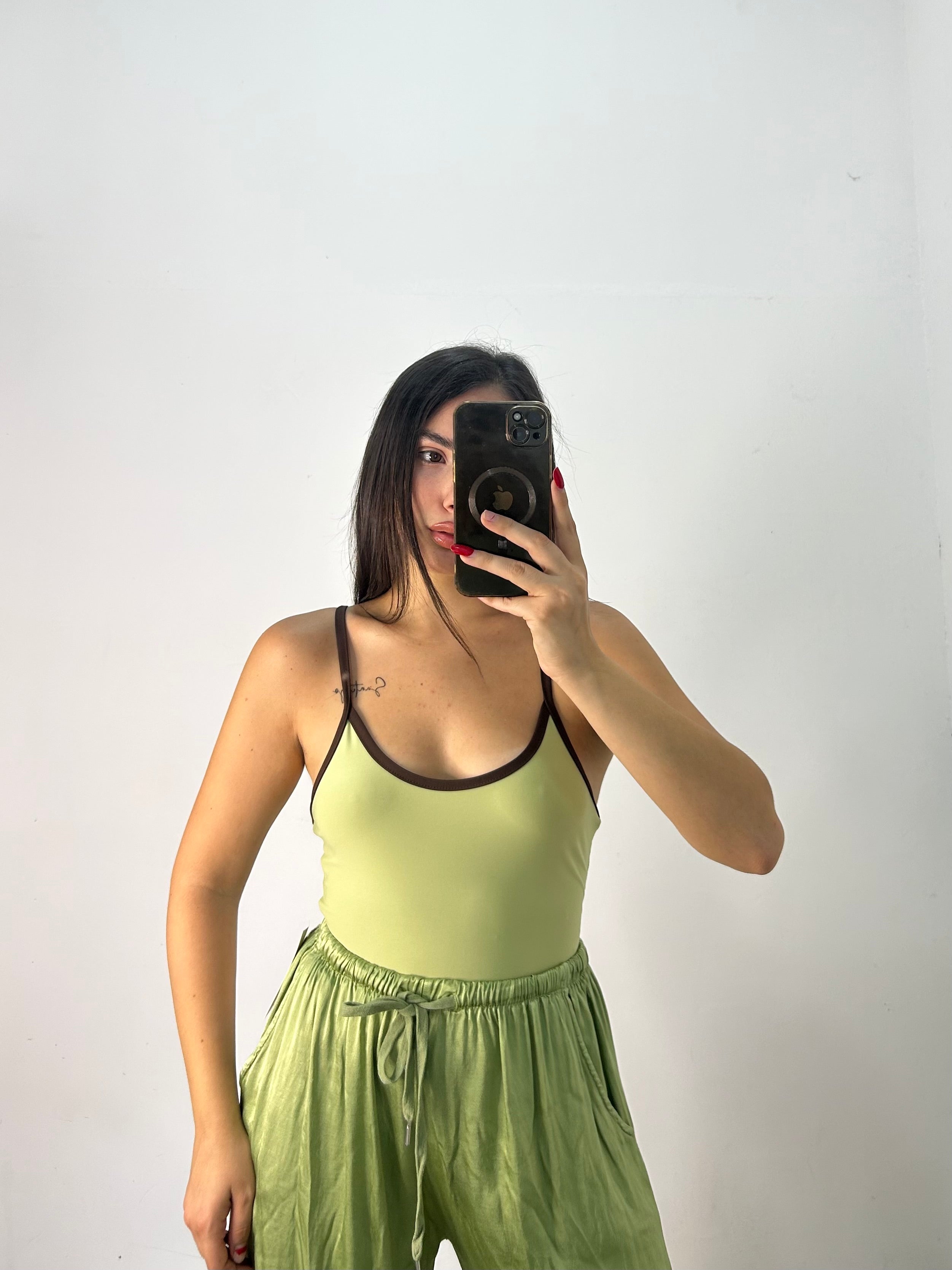 BODY COLOR